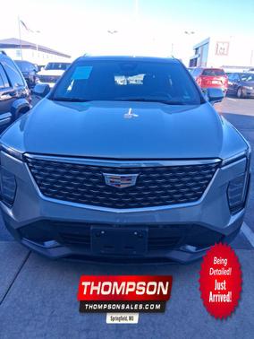 2025 Cadillac XT4 Premium Luxury