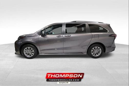 2024 Toyota Sienna XLE