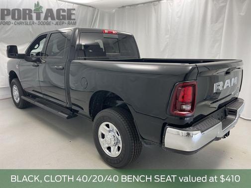 2025 RAM 2500 Tradesman Crew Cab 4x4 6'4' Box