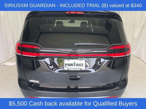2025 Chrysler Pacifica L