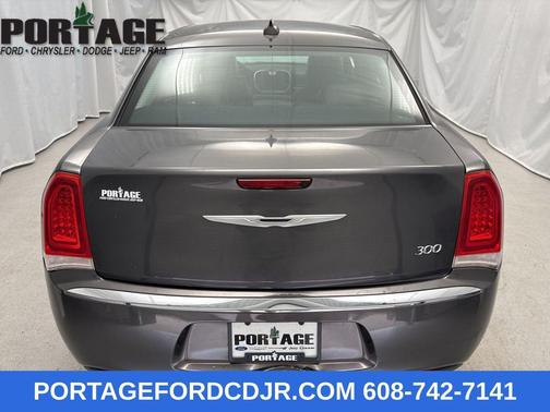 2015 Chrysler 300 Limited