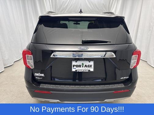 Agate Black Metallic 2022 Ford Explorer XLT