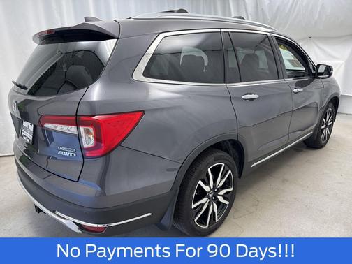 Modern Steel Metallic 2019 Honda Pilot Touring 8-Passenger
