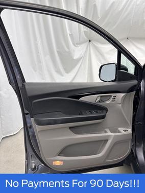 Modern Steel Metallic 2019 Honda Pilot Touring 8-Passenger