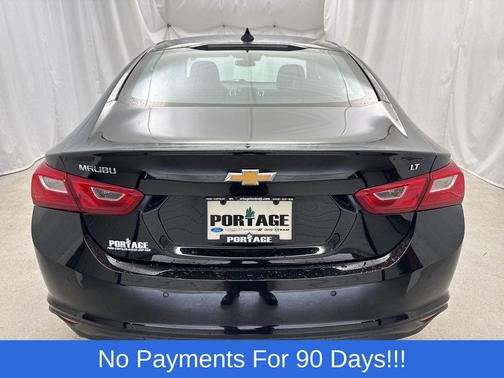 Mosaic Black Metallic 2025 Chevrolet Malibu FWD 1LT