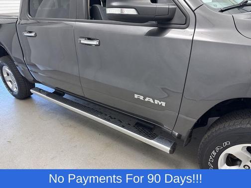 Granite Crystal Metallic Clearcoat 2020 RAM 1500 Big Horn/Lone Star