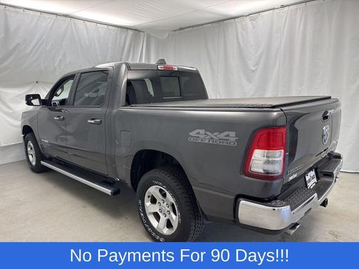 Granite Crystal Metallic Clearcoat 2020 RAM 1500 Big Horn/Lone Star