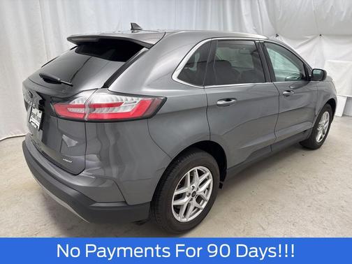 Gray Metallic 2024 Ford Edge SEL