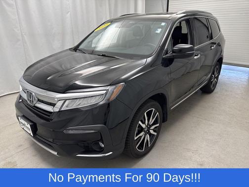 Crystal Black Pearl 2022 Honda Pilot Touring 8-Passenger