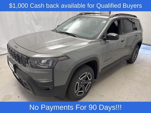 Sting-Gray Clearcoat 2026 Jeep Cherokee Laredo 4x4