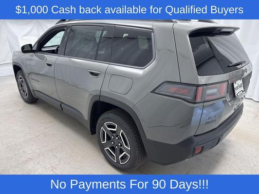 Sting-Gray Clearcoat 2026 Jeep Cherokee Laredo 4x4