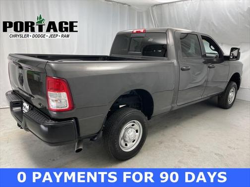 2024 RAM 2500 Tradesman Crew Cab 4x4 6'4' Box