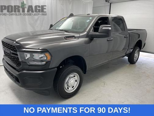 2024 RAM 2500 Tradesman Crew Cab 4x4 6'4' Box