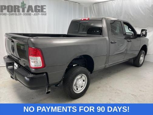 2024 RAM 2500 Tradesman Crew Cab 4x4 6'4' Box