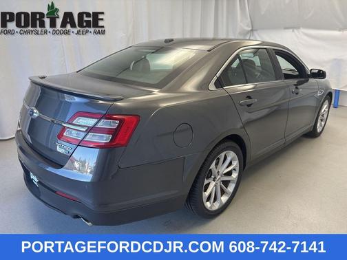 2018 Ford Taurus Limited