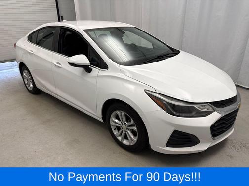 Summit White 2019 Chevrolet Cruze LT
