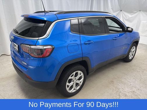 Hydro Blue Pearlcoat 2024 Jeep Compass Latitude