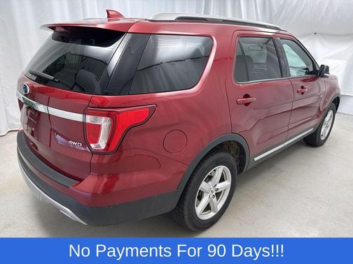 Ruby Red Metallic Tinted Clearcoat 2017 Ford Explorer XLT