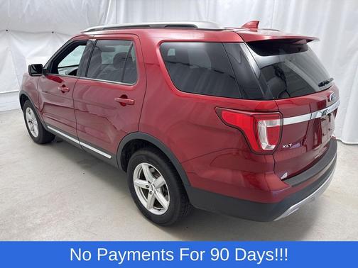 Ruby Red Metallic Tinted Clearcoat 2017 Ford Explorer XLT