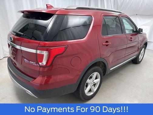Ruby Red Metallic Tinted Clearcoat 2017 Ford Explorer XLT