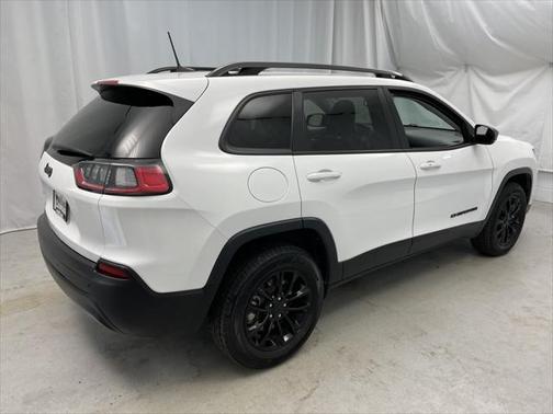 2023 Jeep Cherokee Altitude