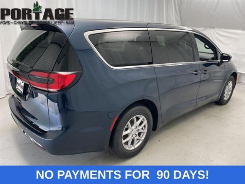 2025 Chrysler Pacifica L