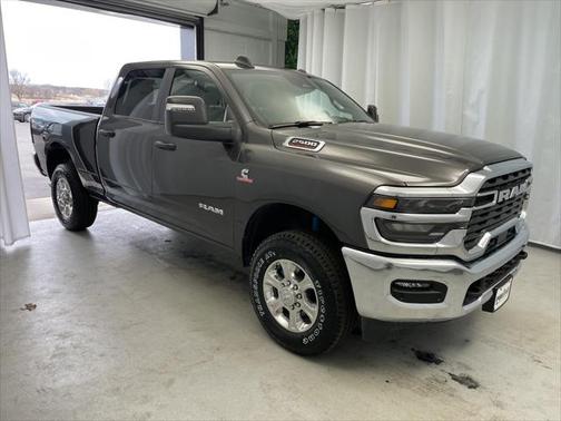 2025 RAM 2500 Big Horn Crew Cab 4x4 6'4' Box