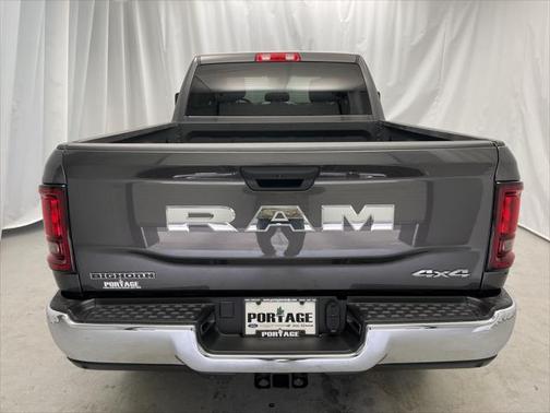 2025 RAM 2500 Big Horn Crew Cab 4x4 6'4' Box