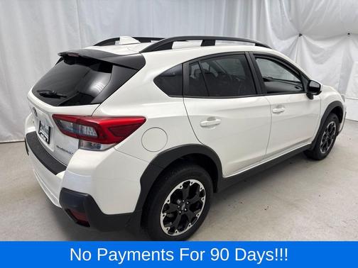 Crystal White Pearl 2022 Subaru Crosstrek Premium