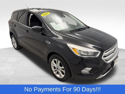 Black Metallic 2019 Ford Escape SE
