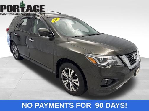 2017 Nissan Pathfinder SL