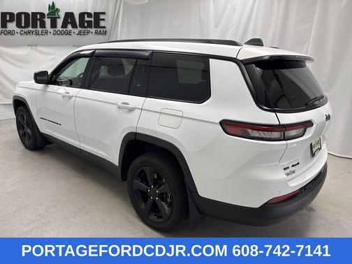2022 Jeep Grand Cherokee L Altitude