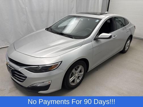Silver Ice Metallic 2022 Chevrolet Malibu FWD LT