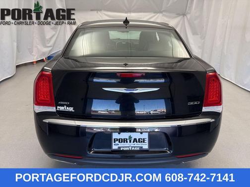 2019 Chrysler 300 Limited