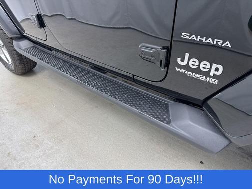 Black Clearcoat 2021 Jeep Wrangler Unlimited Sahara