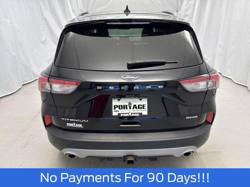 2022 Ford Escape Titanium