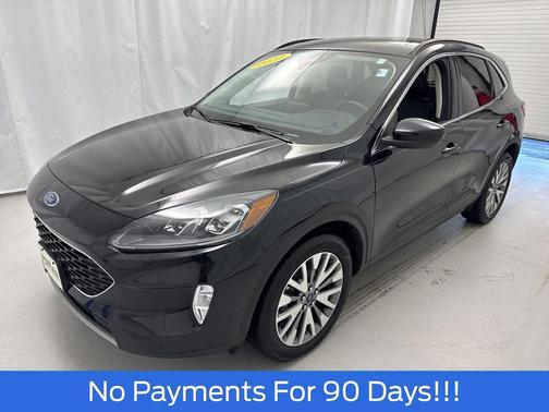 2022 Ford Escape Titanium