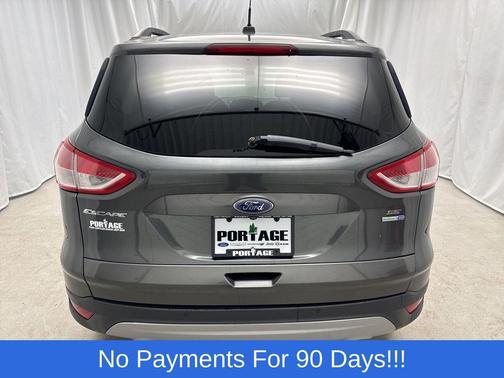 Magnetic 2016 Ford Escape SE