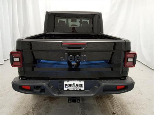 2025 Jeep Gladiator Willys