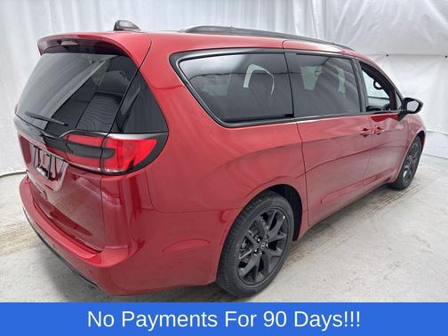 2026 Chrysler Pacifica L