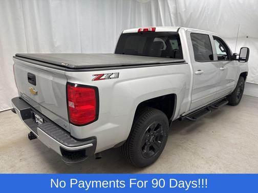 Silver Ice Metallic 2018 Chevrolet Silverado 1500 2LT