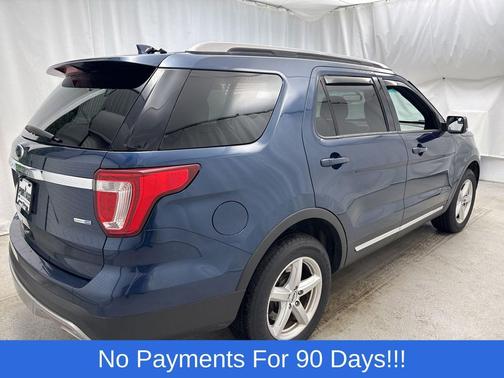 White Platinum Metallic Tri-Coat 2016 Ford Explorer XLT