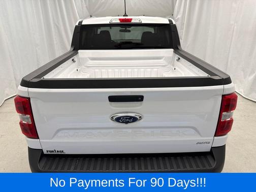 Oxford White 2024 Ford Maverick XLT