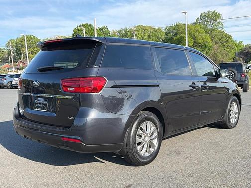 Metal 2019 Kia Sedona LX