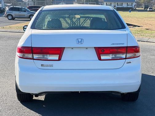 Photo 5 of 30 of 2003 Honda Accord EX V6