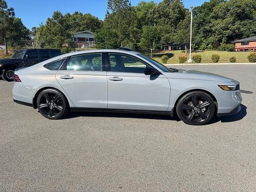 Urban Gray Pearl 2024 Honda Accord Hybrid Sport-L