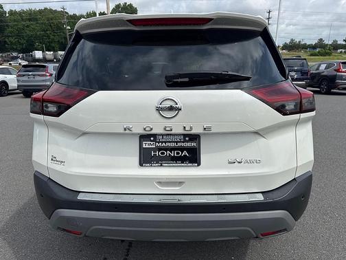 White 2021 Nissan Rogue SV