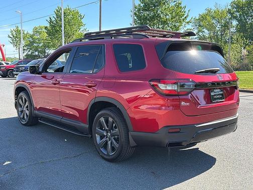 Radiant Red Metallic II 2026 Honda Pilot Sport