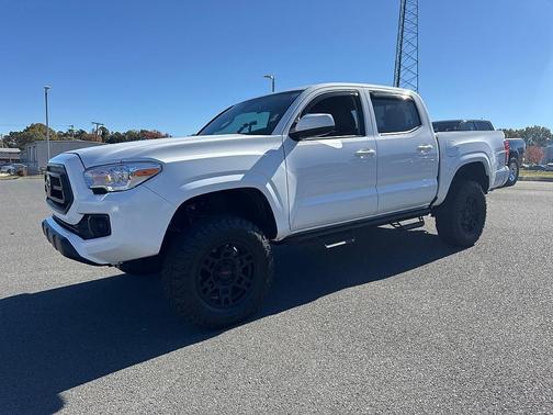 2023 Toyota Tacoma SR