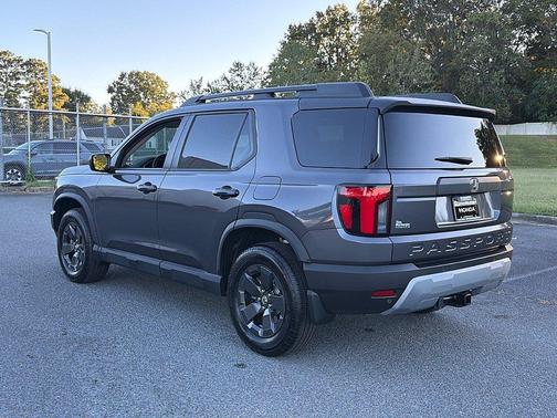 Modern Steel Metallic 2026 Honda Passport RTL